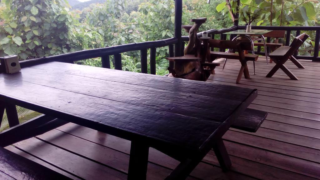 The Local Story Resort Ban Mon Talaeng Extérieur photo
