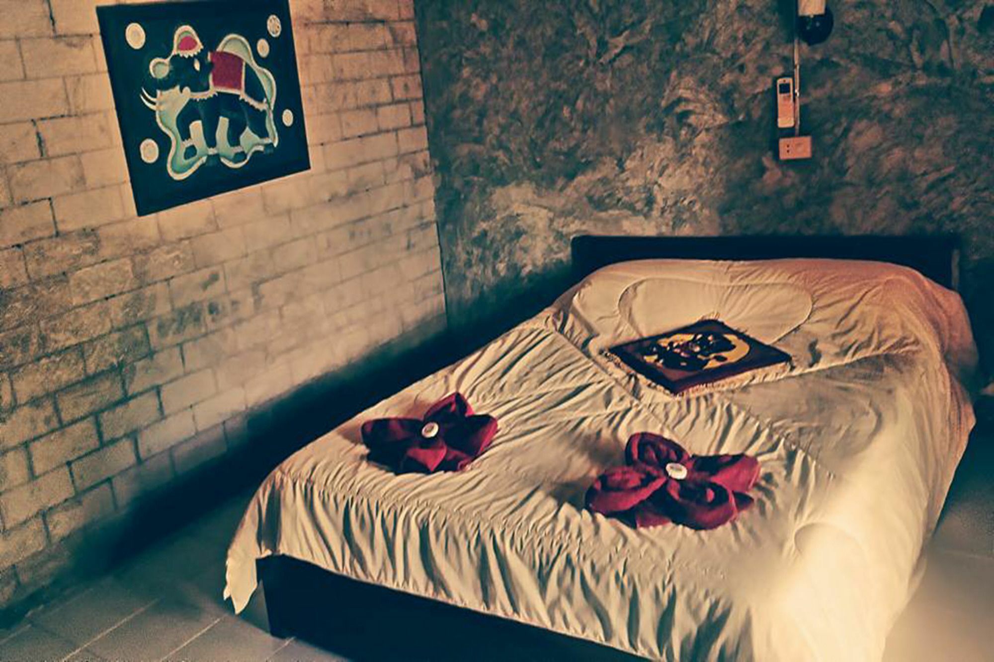 The Local Story Resort Ban Mon Talaeng Extérieur photo